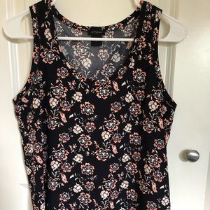 Ann Taylor sleeveless top, size s
